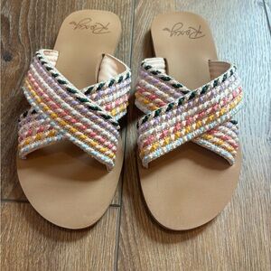 Cute Roxy Sandals